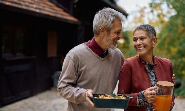 How to enjoy Thanksgiving without adding to your debt
