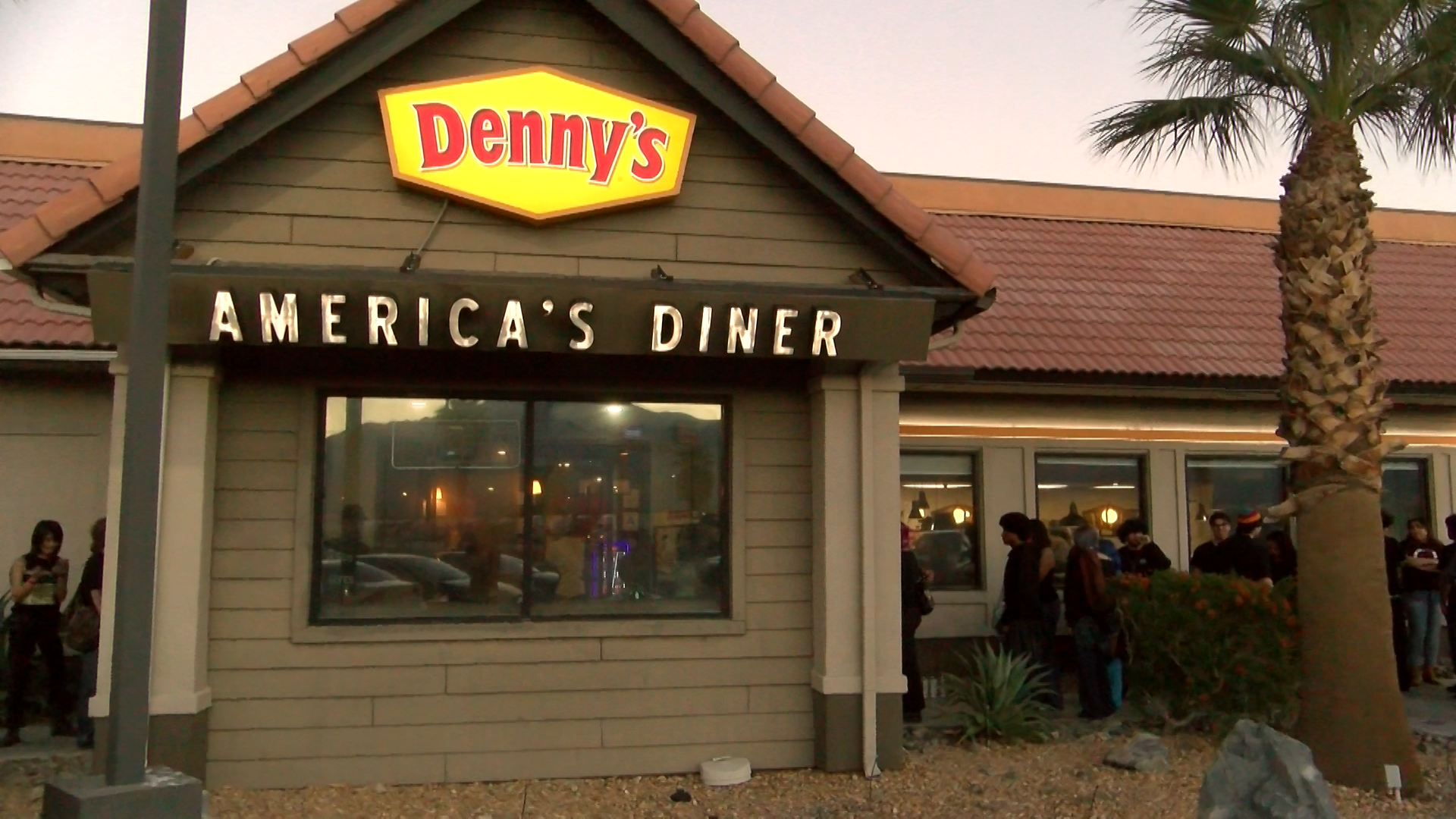 Pop-up metal concert packs Denny’s in Thousand Palms