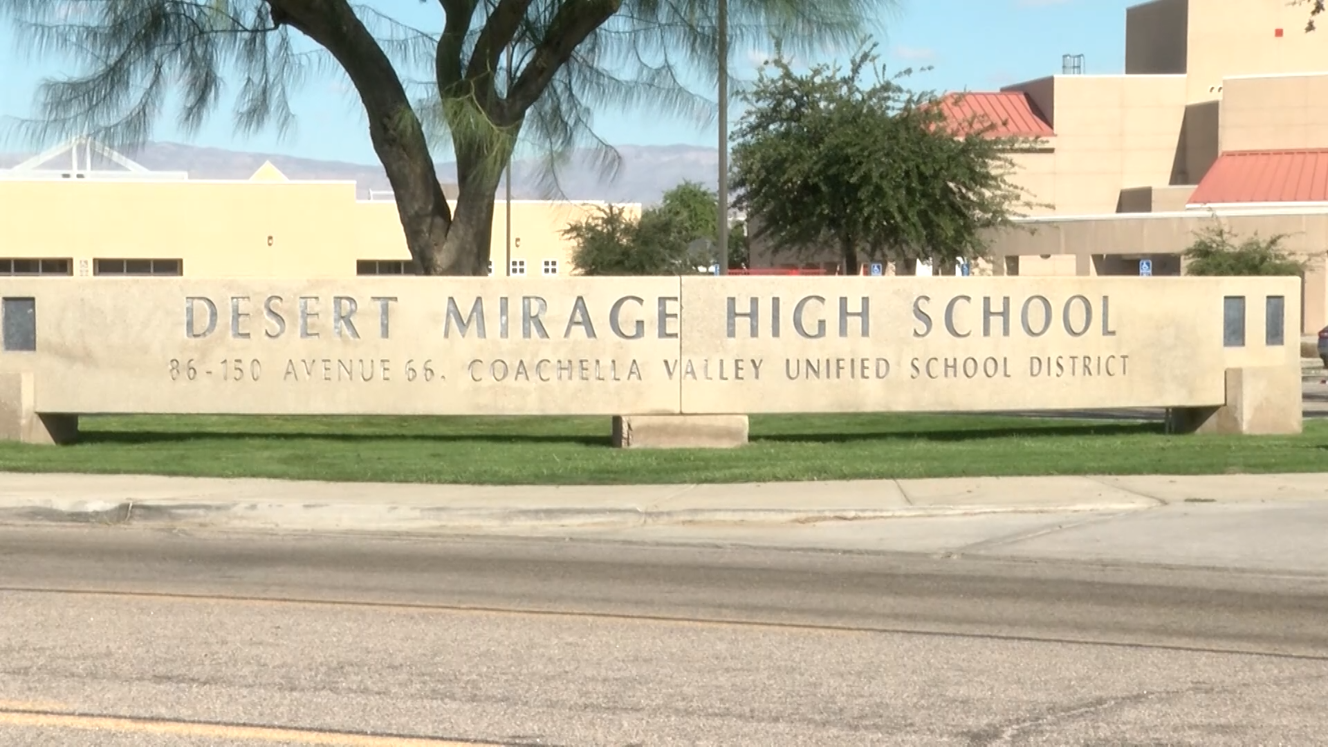 Levantan cierre preventivo en Desert Mirage High School tras encontrar una pistola de balines